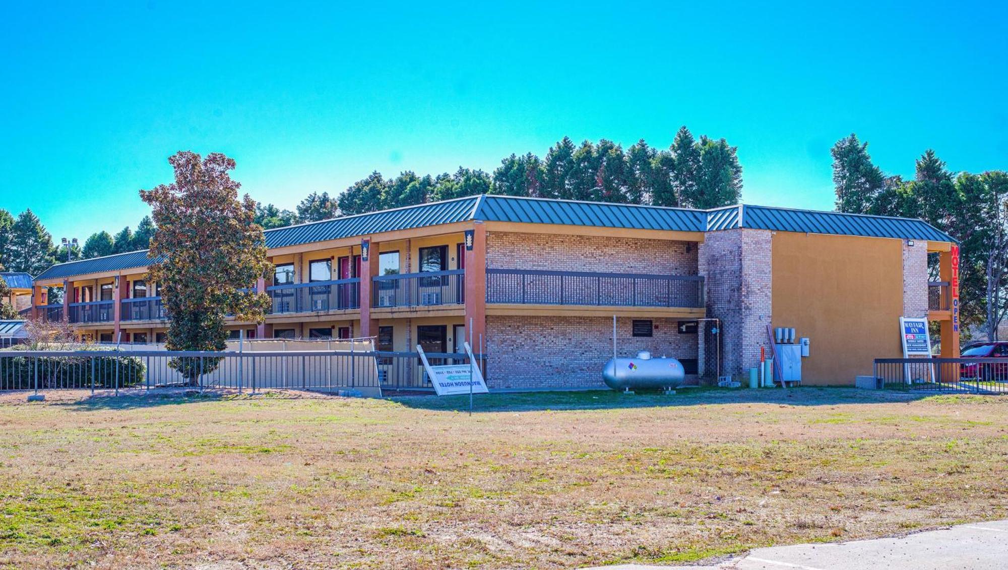 Mayfair Williamston