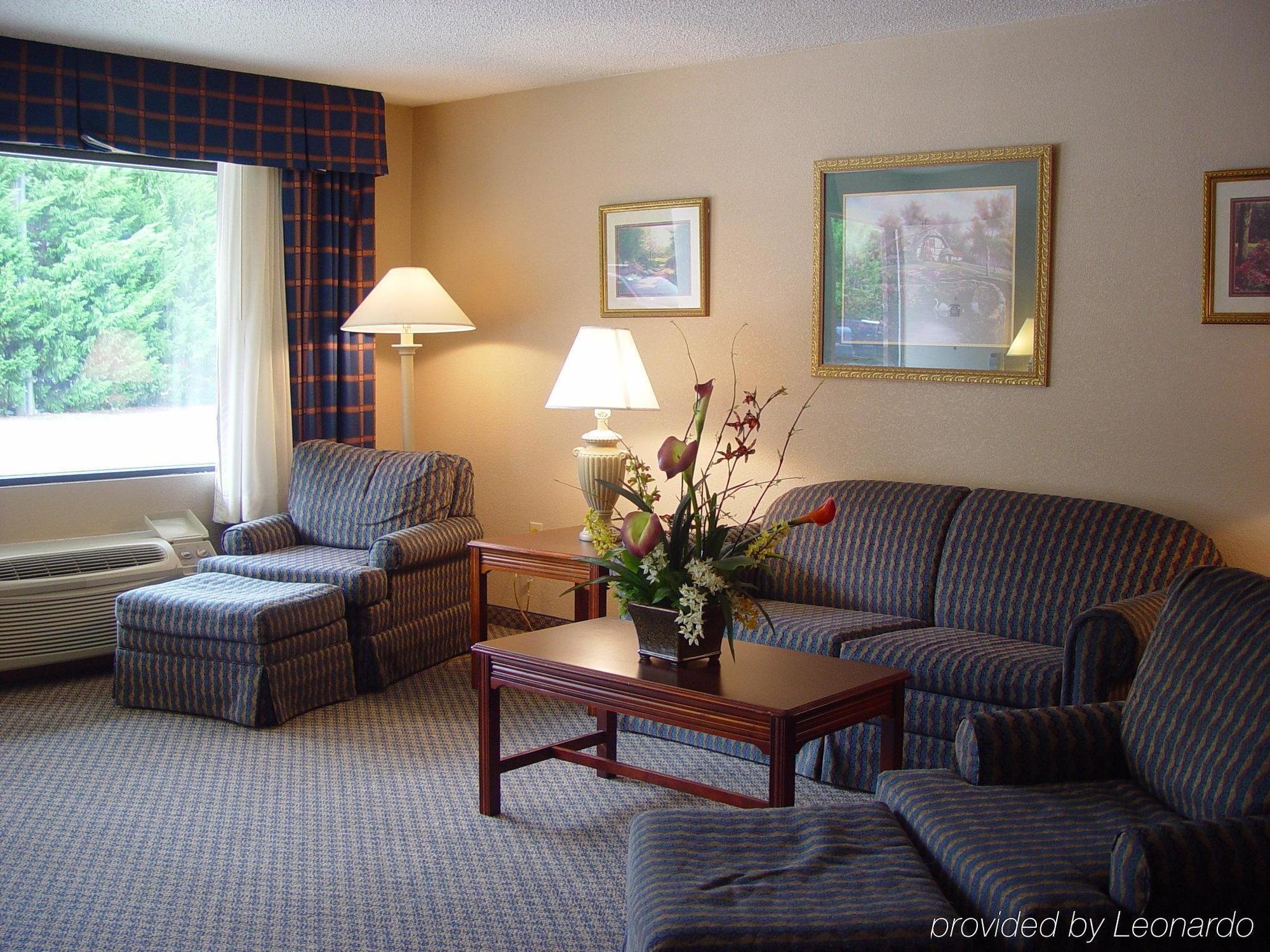 Hotel Mayfair Williamston