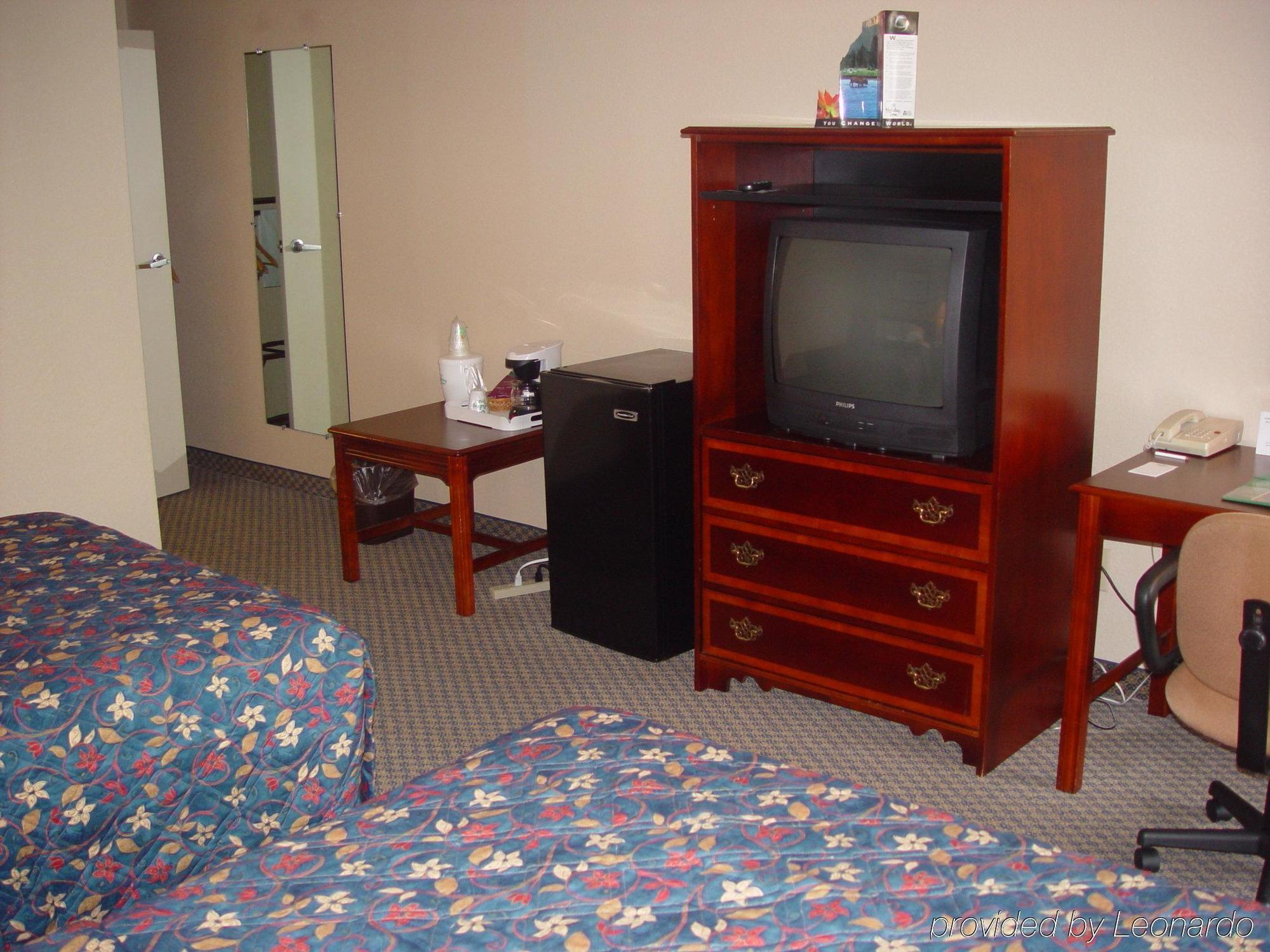 Mayfair Hotel Williamston